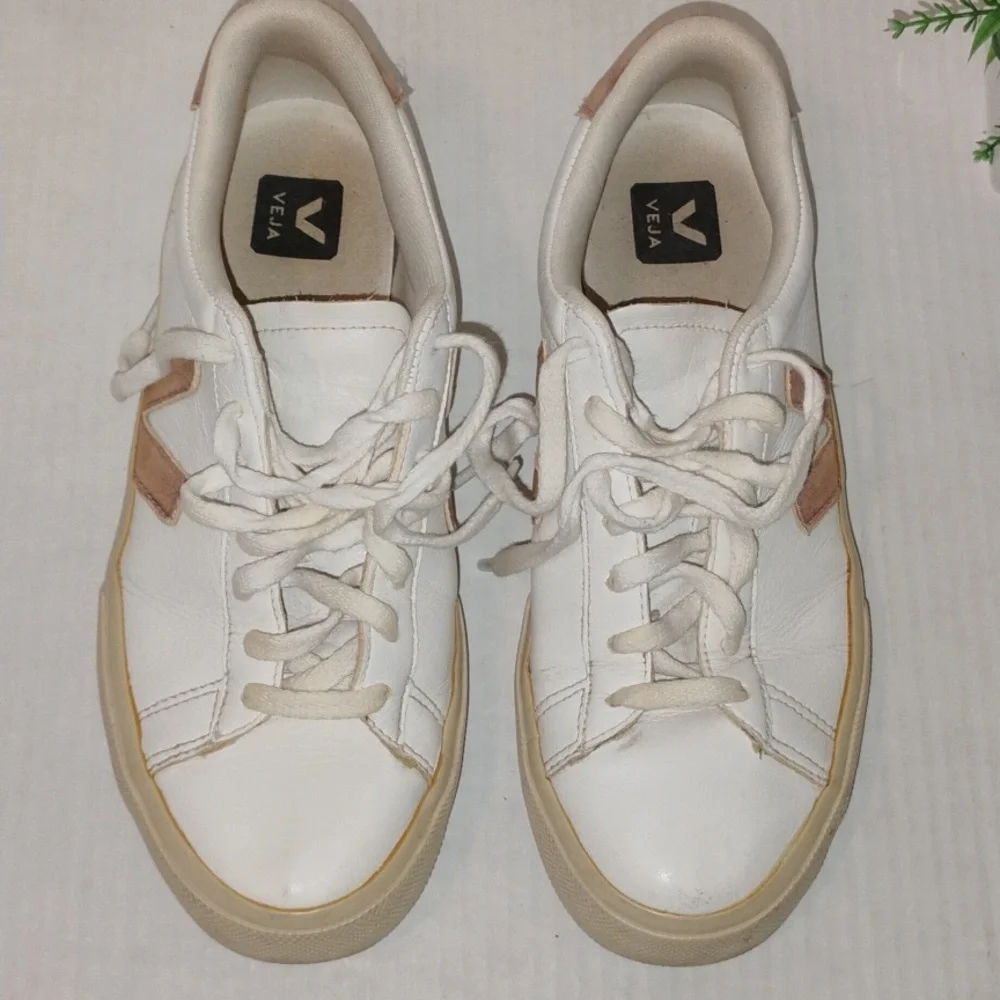 Veja Campo Leather Sneakers. Womens size 9. White & Light Copper in color. - Picture 6 of 13